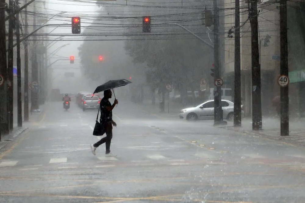 O sábado (23) será marcado por chuva em todas as regiões paranaenses. Foto Gilson Abreu - AEN