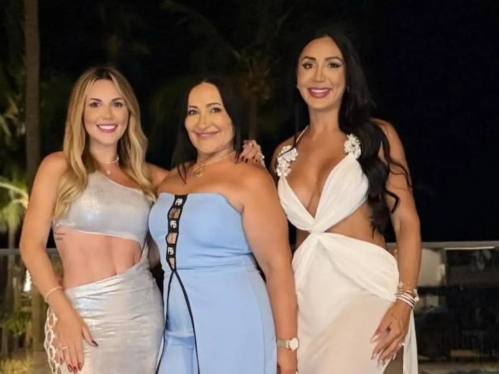 Deolane, Solange e Dayanne Bezerra. Foto: Reprodução
