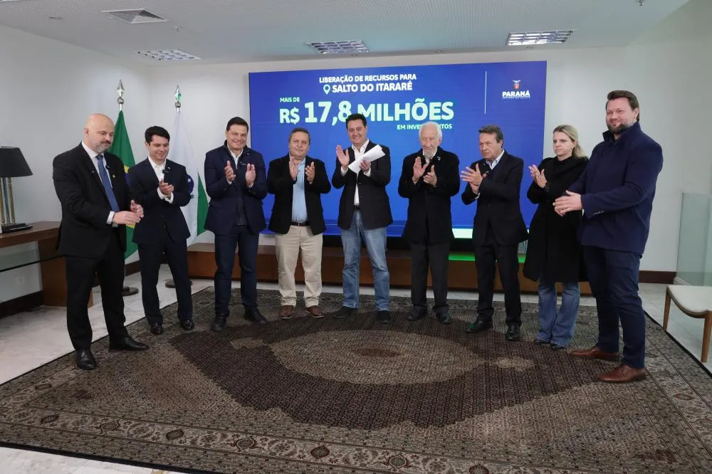 Ratinho Junior libera R$ 45 milhões para obras em Salto do Itararé e Quatiguá
