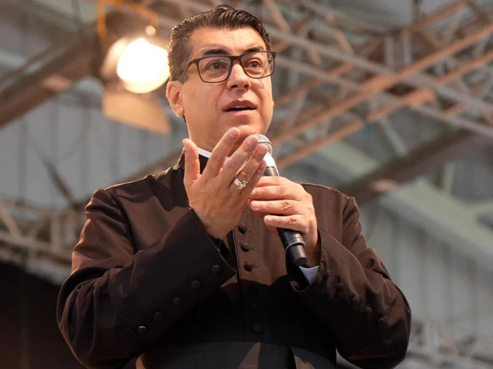 Padre Chrystian Shankar. Foto: Reprodução/Instagram @padrechrystian