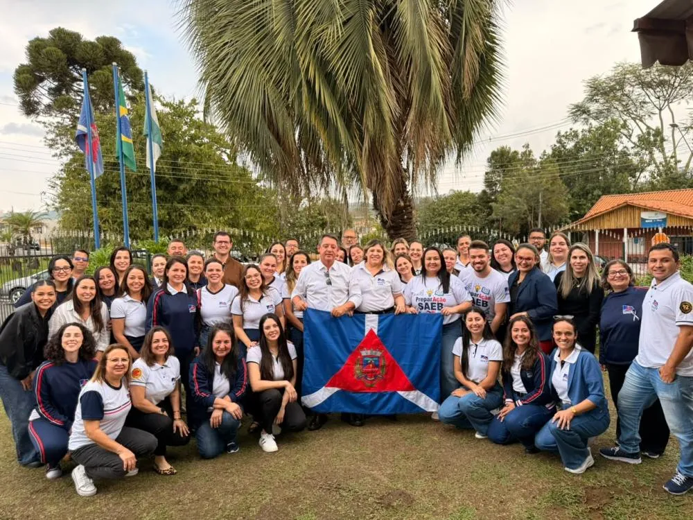 “Tenho orgulho de fazer parte dessa história e de ver Sengés melhor a cada dia. Seguimos investindo e acreditando que a educação transforma vidas e abre caminhos para o futuro”, declarou o prefeito Gerson Nunes. Foto: Divulgação