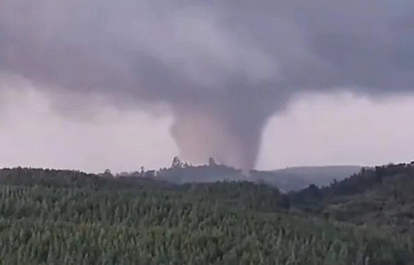 Tornado atingiu Piraí do Sul no último fim de semana e deixou estragos em comunidades da área rural do município. Foto: Reprodução