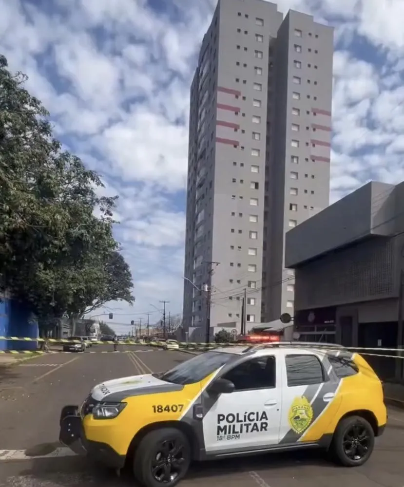 Prédio foi completamente evacuado e avenida bloqueada. Foto Wagner Reporter