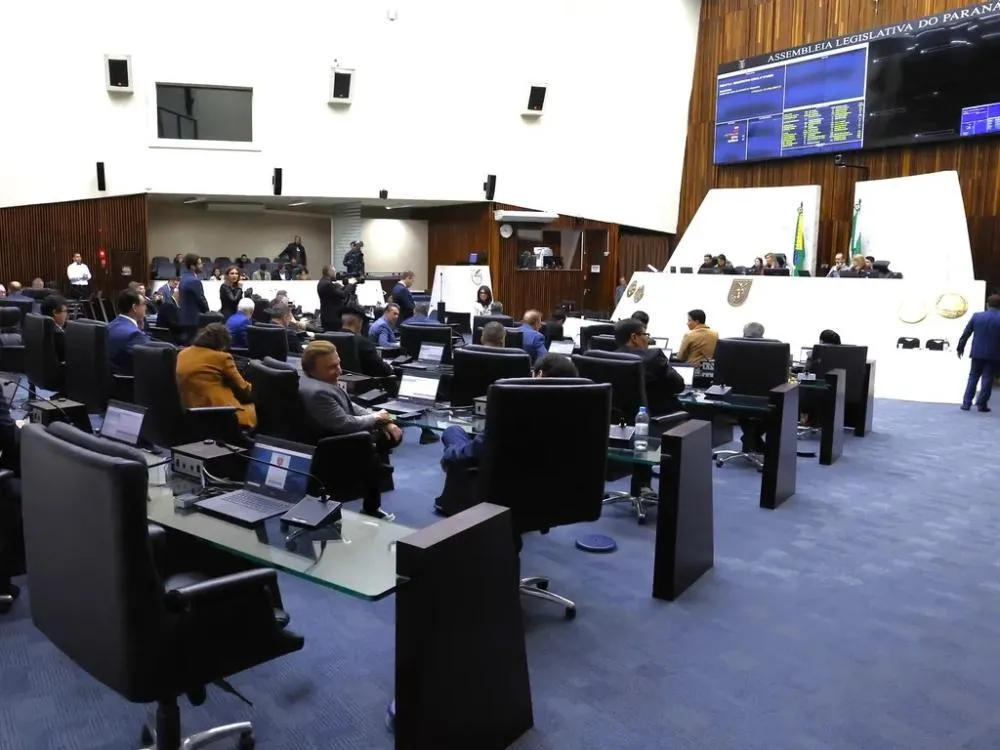 28 de agosto – Coluna da ADI pelo Paraná
