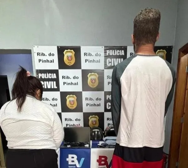 Na casa da mulher presa em Cambará, os policiais também localizaram seu companheiro. Foto: PCPR