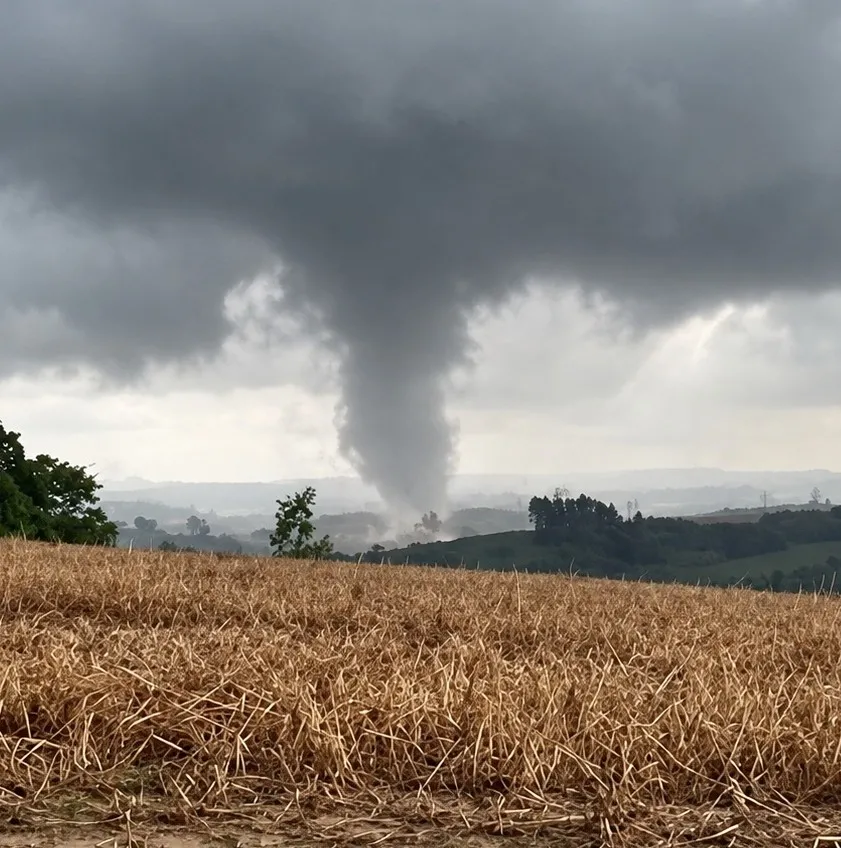Risco de tornados: Wenceslau Braz, Arapoti, Jaguariaíva e outras cidades da região estão na área de perigo