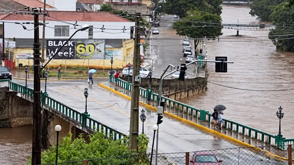 Rio Capivari já transborodou em 2016. Foto: Divulgação