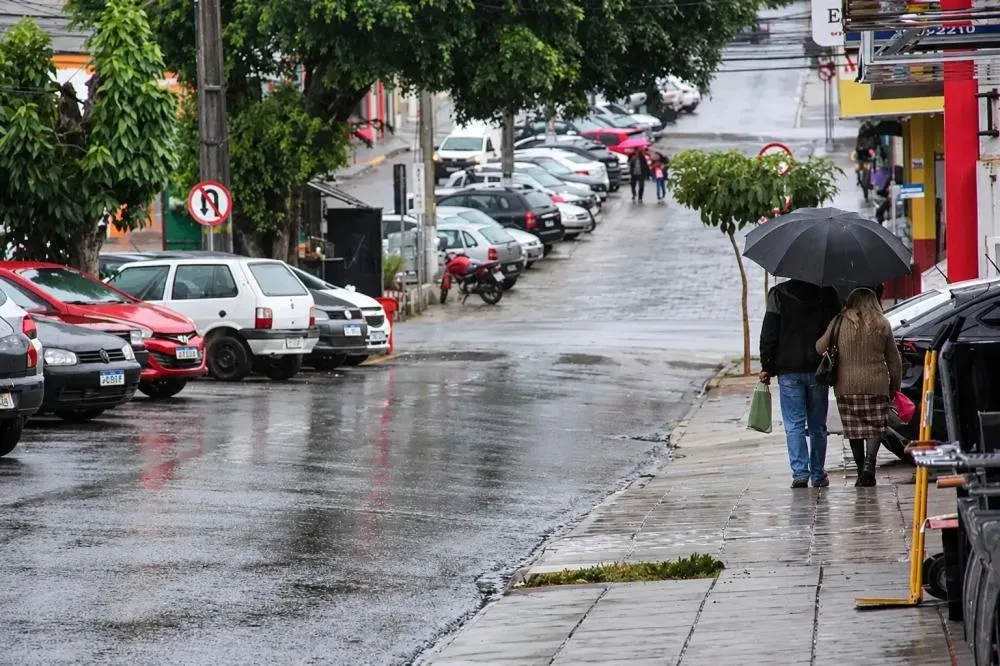 Dia de chuva em Wenceslau Braz. Foto: Davi Martins/Folha Extra