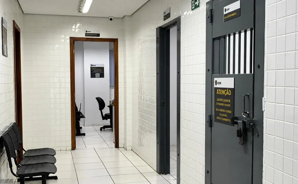Menina de 12 anos pede ajuda em restaurante e homem acaba preso