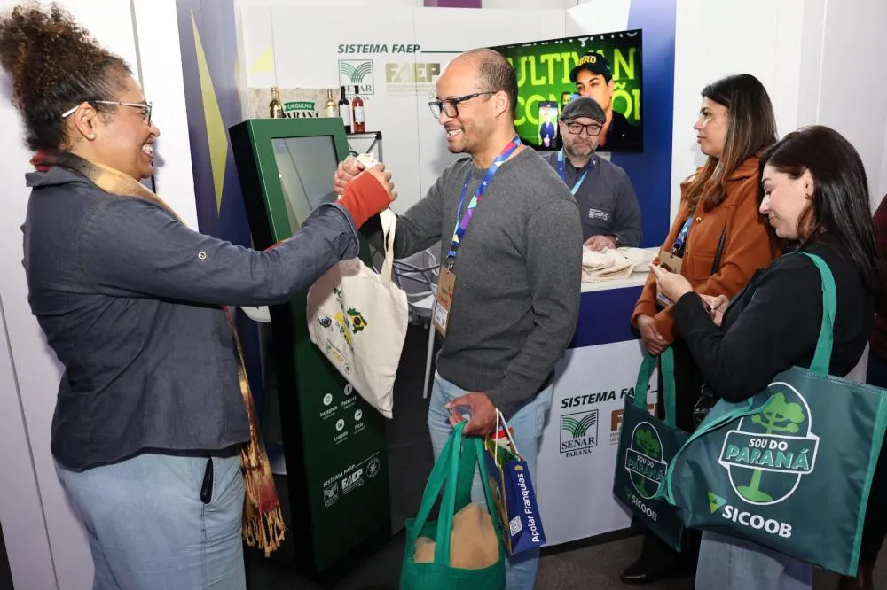 Sistema FAEP oferta cursos e programas na Feira do Empreendedor do Sebrae PR