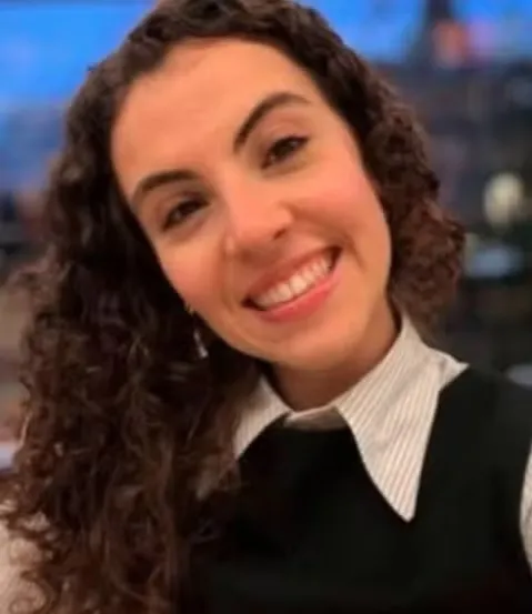 Entre as vítimas estava Amanda Marcondes de Oliveira, de 26 anos. Foto: Reprodução/G1 Paraná