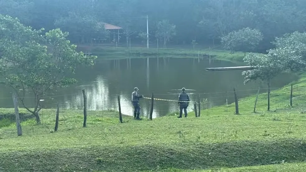 Bebê de 10 meses morre afogada em rio e mãe é suspeita de tentar afogar os três filhos