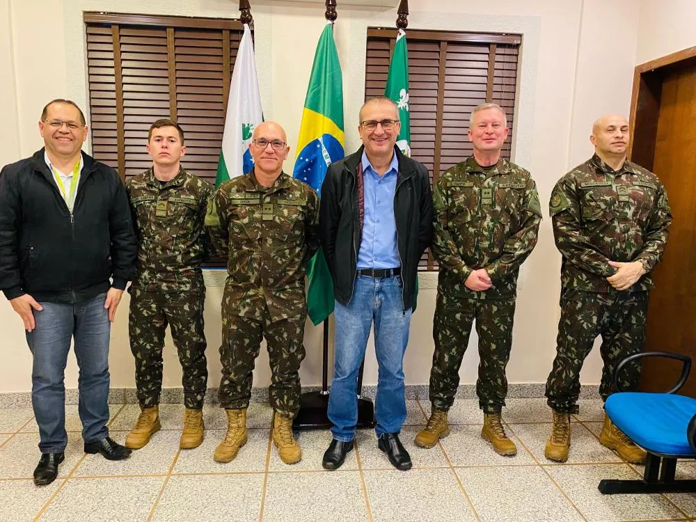 Prefeito de Arapoti recebe visita técnica do Exército para acompanhar atividades da Junta Militar