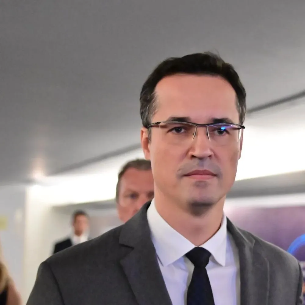 TSE adia julgamento de Deltan Dallagnol e deixa eleição ao Senado indefinida