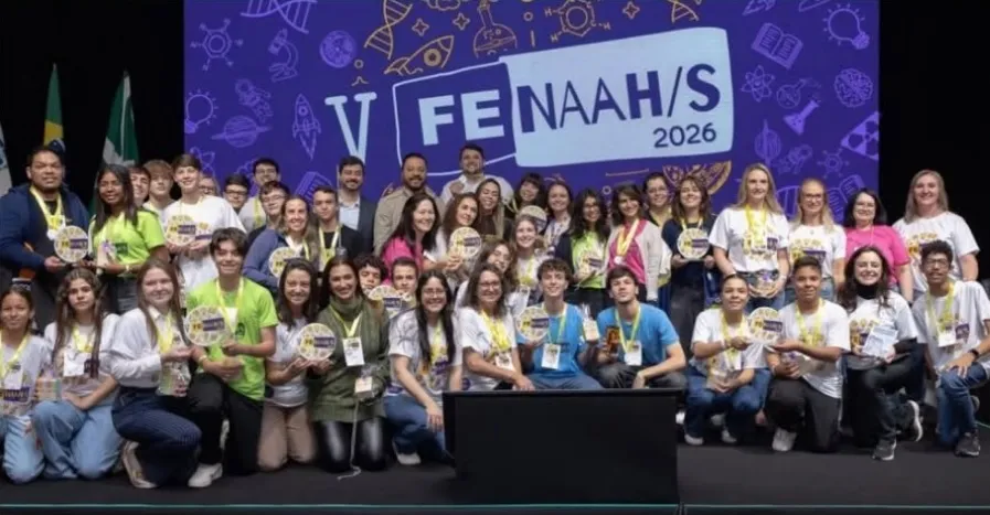 Alunos de Wenceslau Braz são destaque em feira científica estadual realizada em Foz do Iguaçu