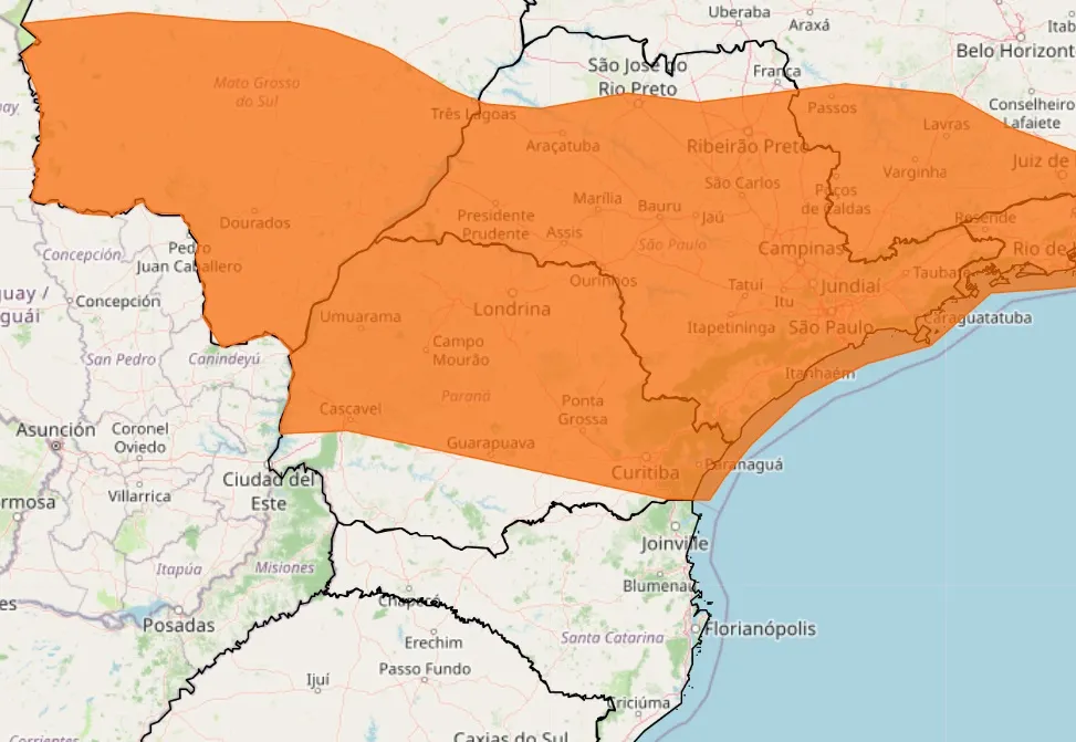 Paraná tem domingo de instabilidade com perigo para temporais, ventos fortes e granizo