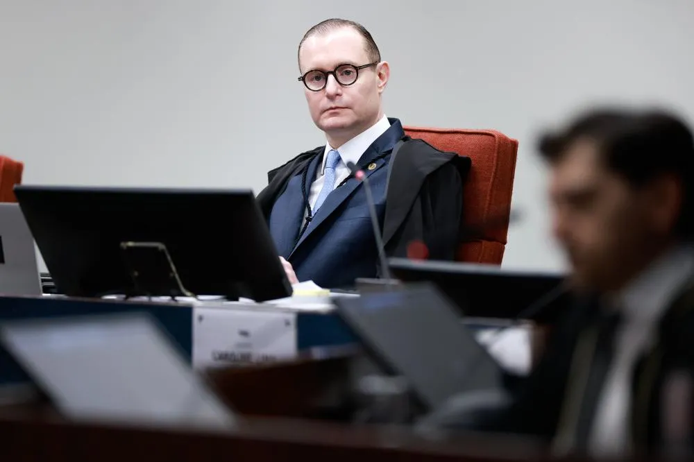 STF prorroga votação até as 19h em todo o Brasil após problemas no transporte