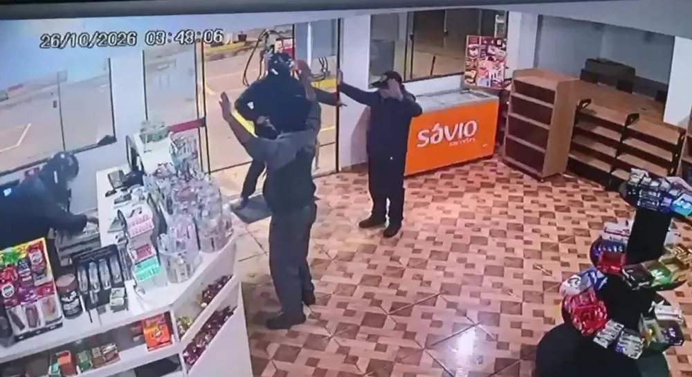 Criminosos assaltam posto de combustíveis em Wenceslau Braz