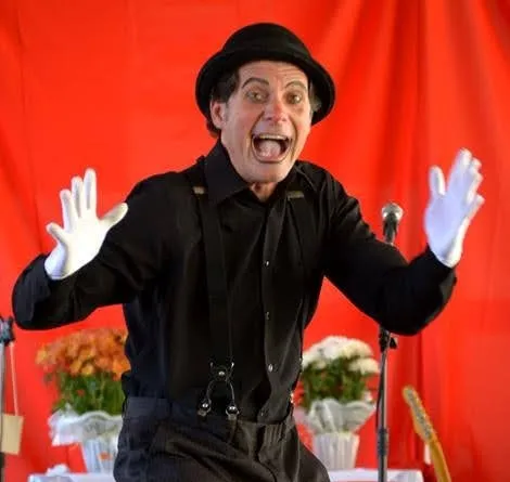 Renato Nadalini Aguiar: a inquietude de um artista que merece ser ouvido